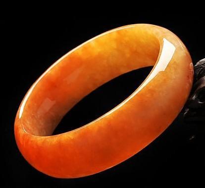 翡翠颜色影响价格走势  第3张