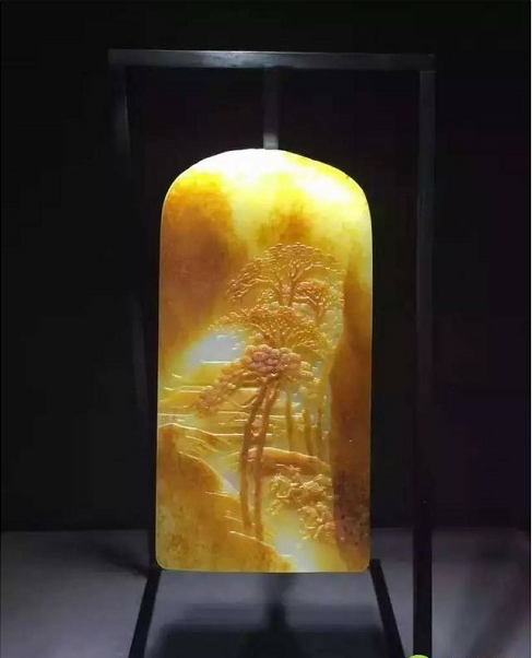 翡翠玉石_玉坠挂绳和田玉市场的未来走势，就这四个字！  第3张