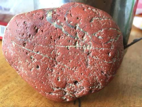 3000万翡翠手镯被摔试析玉石鸡血石原石收藏价值  第2张