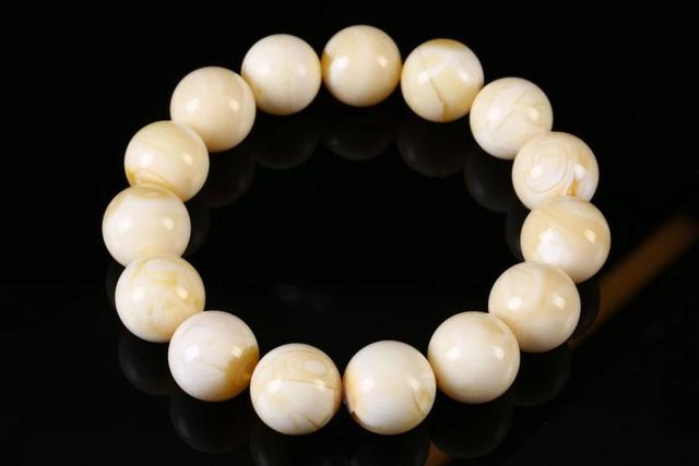 当前蜜蜡的市场状况及价格  第2张