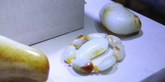 缅甸为什么翡翠多什么样的和田玉会暴涨？  第7张