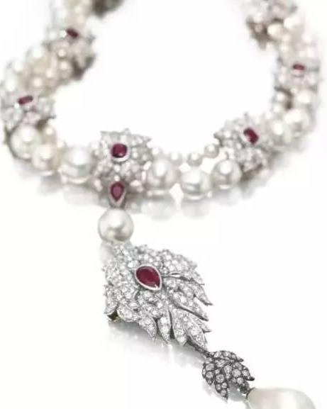 玉和翡翠那个贵欣赏世界上最贵的各种珠宝，有的拍卖出不菲价格，都有这些宝石！  第5张