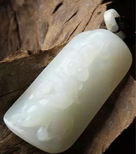 邯郸翡翠鉴别羊脂玉：并非越白越好  第2张