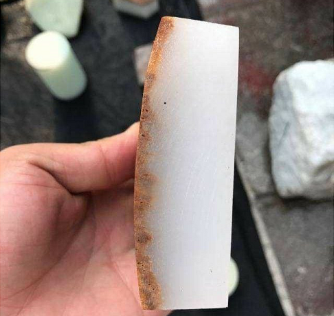 为什么市面上很多羊脂玉手镯价格极其便宜？  第2张