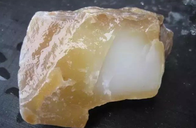 翡翠挂件系列和田玉价格科普，看完这篇，你就知道手里的玉值多少钱啦！  第7张