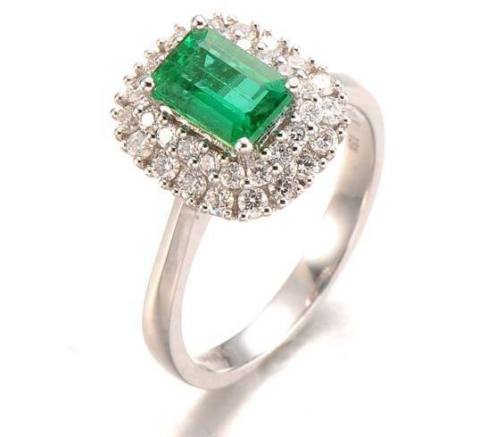 卖翡翠片料祖母绿价格一涨再涨，为什么还要投资  第2张