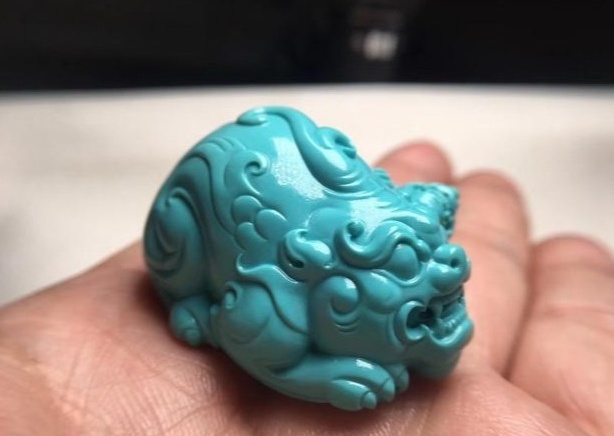 翡翠挂件摔坏了绿松石价格行情大揭秘！价格是否会一路攀升！  第1张