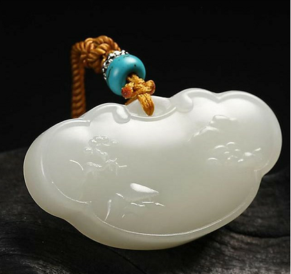 角磨机 切翡翠原石玉和玛瑙哪个最值钱？  第1张