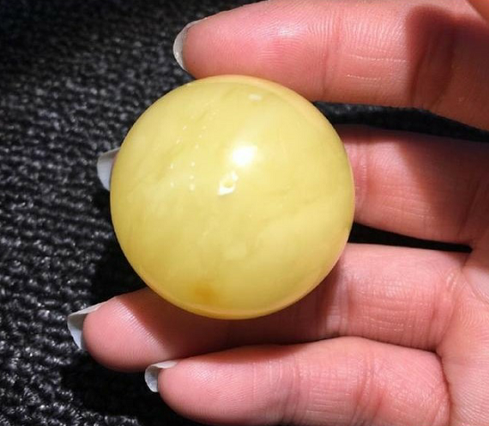 蜜蜡圆珠和桶珠现在是多少钱一克？  第9张