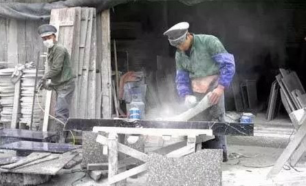 翡翠手镯糯化种图片石材价格接二连三上涨，是什么原因造成的？  第3张