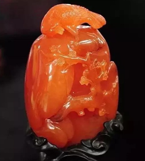 求鉴定翡翠同样是新疆金丝玉，有的几百万，有的几百块，为啥？  第3张