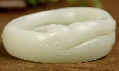 邯郸翡翠鉴别羊脂玉：并非越白越好  第3张