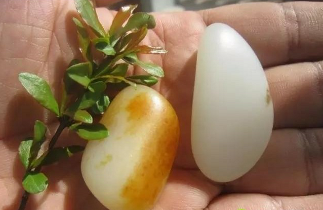 云南买翡翠想退货和田玉的发展前景如何？  第4张