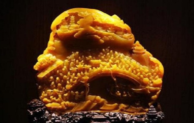 干青翡翠手镯批发从黄龙玉价格暴涨，理性分析玉石收藏  第1张