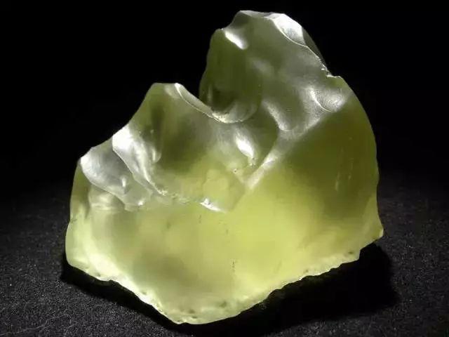 看似普通却最值钱，这些石头克价上万  第1张