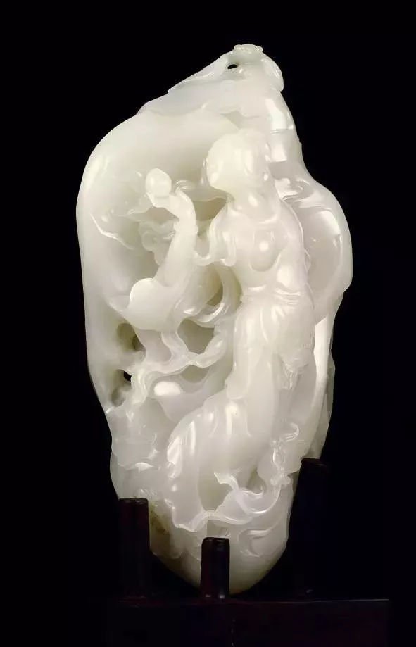 玉石翡翠鉴定交易拍卖为什么说羊脂玉的收藏价值极高？  第5张