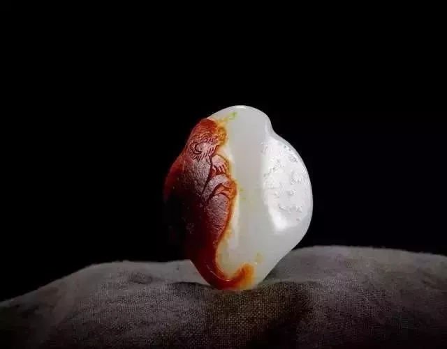 玉石翡翠鉴定交易拍卖为什么说羊脂玉的收藏价值极高？  第3张