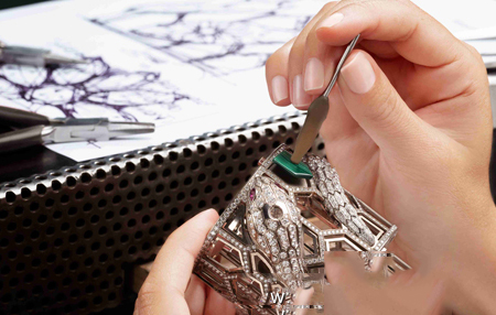 翡翠晴底戒指多元化创新或将成为珠宝行业未来发展之路  第1张