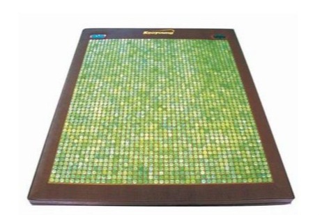 翡翠手镯宽厚图片什么是玉石床垫 玉石床垫价格  第1张