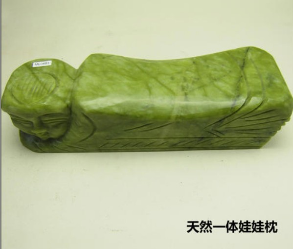 带绿乌鸡种翡翠手镯玉枕头最便宜多少一对 哪些因素会影响价格 