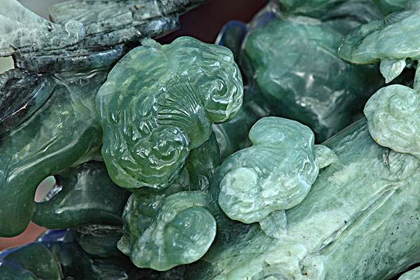 中国翡翠批发市场玉石买什么牌子的好 购买细节分享 