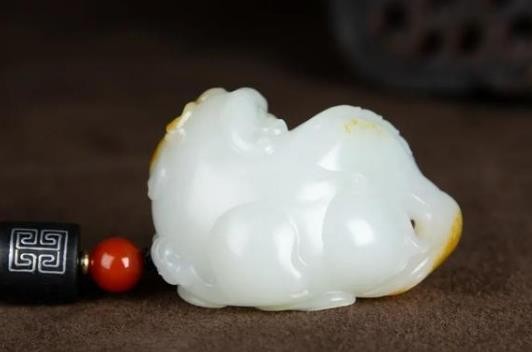 如何辨别和田玉的真假与好坏 和田玉价值多少钱 