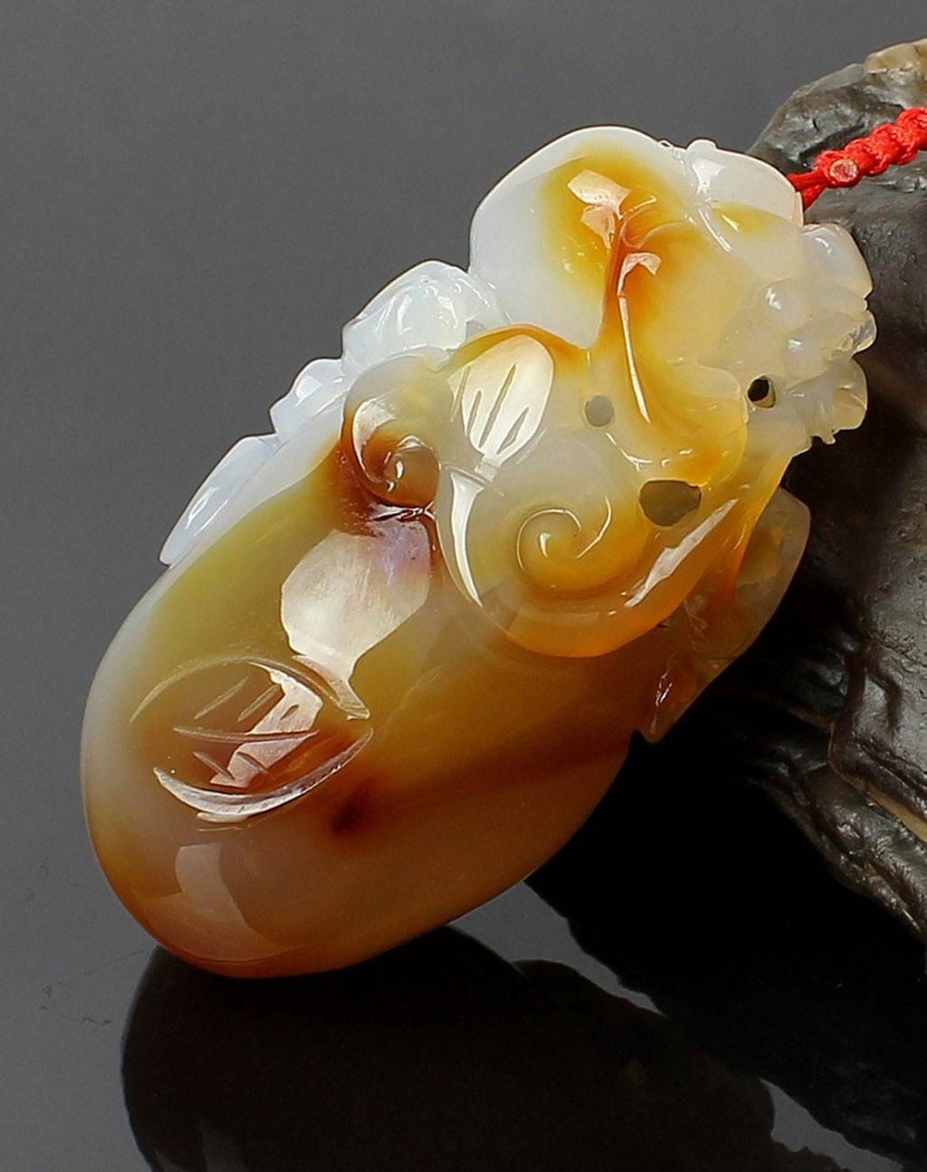 翡翠批发哪里便宜玛瑙玉髓是不是很便宜 如何鉴别真假