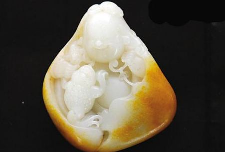 和田玉山料和俄料哪个好 如何区分两者 