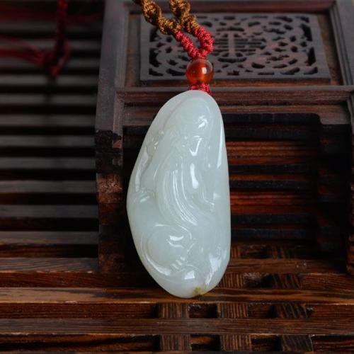 翡翠微商代理货源网带玉器有什么好处 玉器都有什么形状