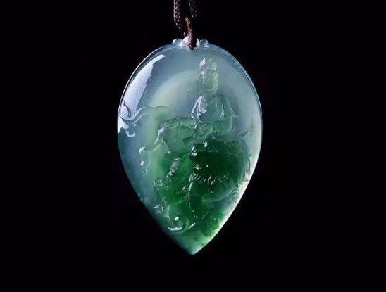 翡翠跟玛瑙有什么区别 翡翠跟玛瑙价格   第2张