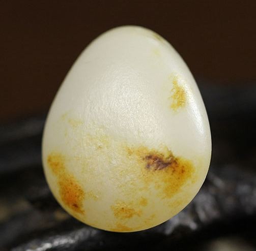 和田玉籽料与山料的区别 如何鉴别真假 