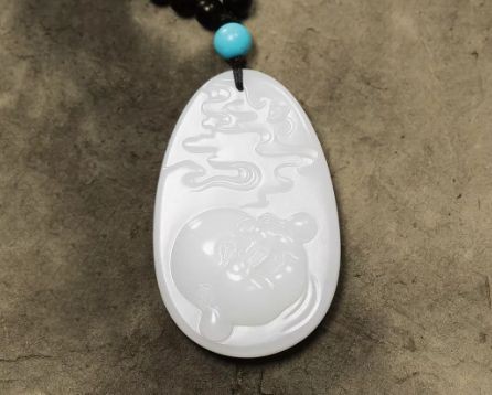 深圳 翡翠原石蒙包料和田玉的文化内涵 和田玉该如何保养