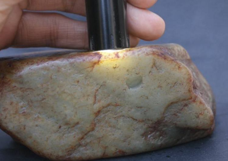 和田玉如何鉴别好坏 和田玉的价值分析 