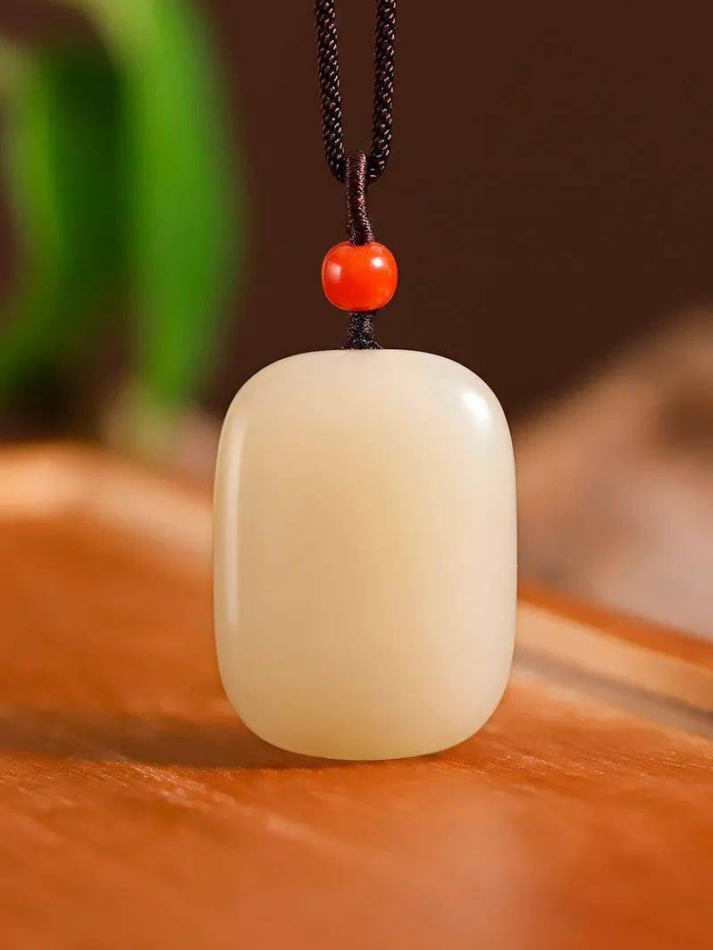 亏大了!曾经被众人忽视的4大玉石,如今身家暴涨让人高攀不起?
第26张