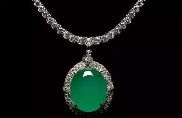 
                这才是翡翠行业真正的价值排行！
              第2张