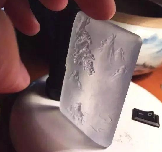 翡翠市场“同质化”现象严重,商家做好这几点才有出路! 第2张