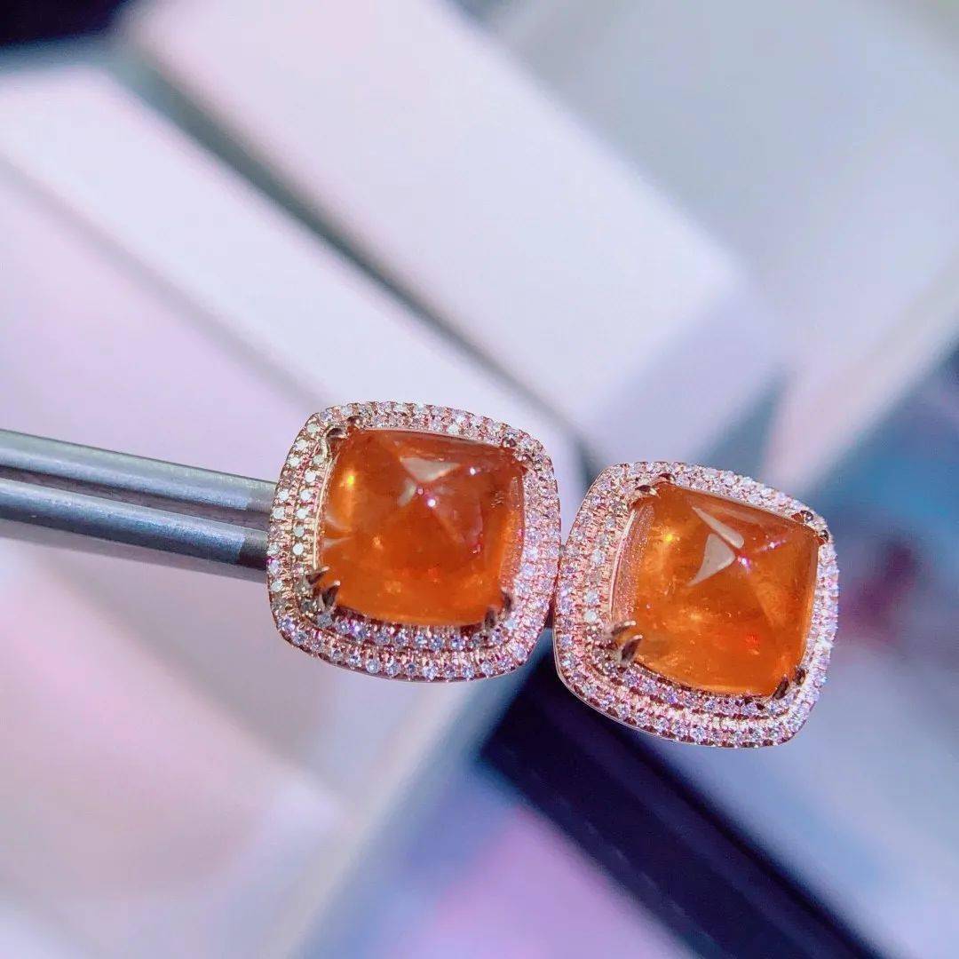 大牌新宠儿来袭，石榴石的新贵，拥有梦幻彩色的小众宝石！  第10张