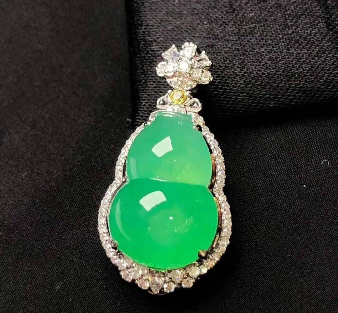 
                买翡翠吃亏，是眼不够尖
              第17张