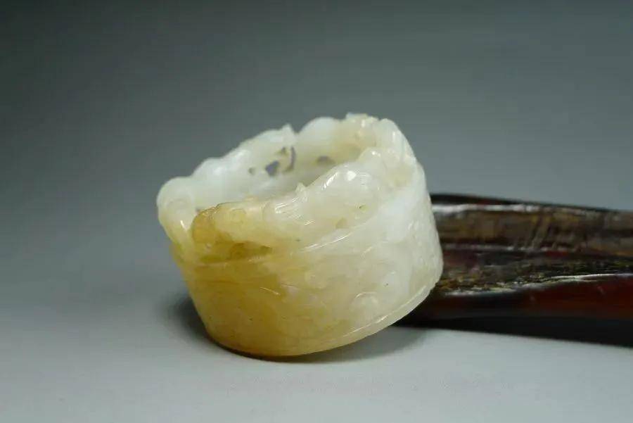 玉览千年，它是如何一步步“走下神坛”的？  第6张