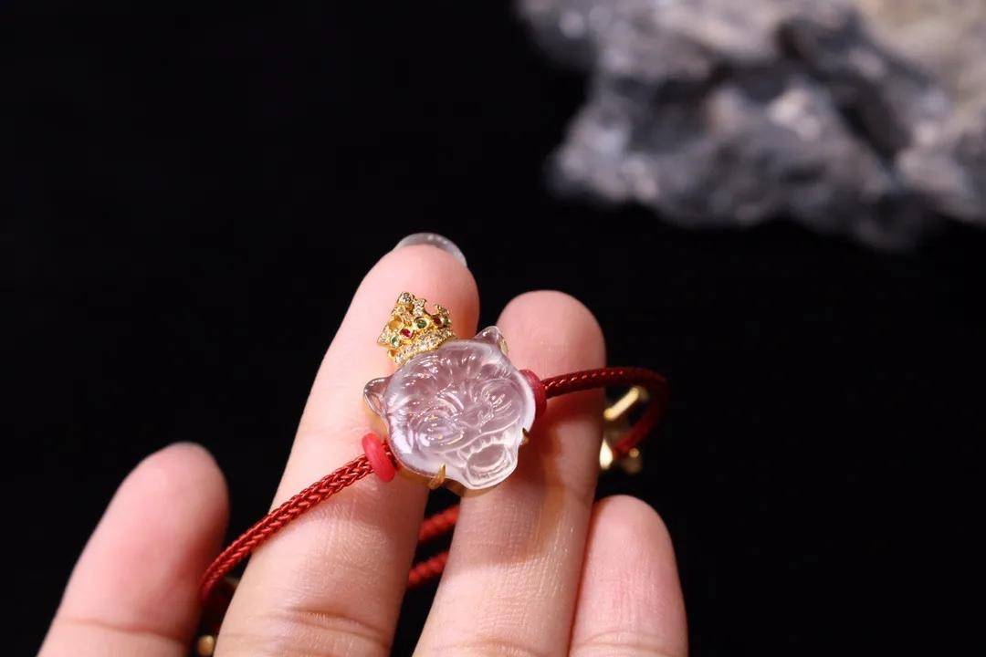 繁荣下的珠宝直播之路,卖标品还是做品牌? 第2张