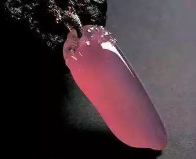 从价值6亿的“昭仪之星”，来看紫翡“见光死”的秘密  第13张