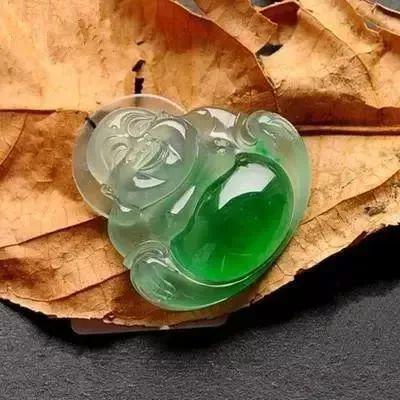 这5种“虫”功效不输貔貅，摆在家里镇宅，戴在身上招财  第17张