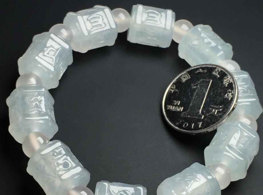 如何挑选合乎心意的翡翠手串？懂得这四点足矣！  第4张