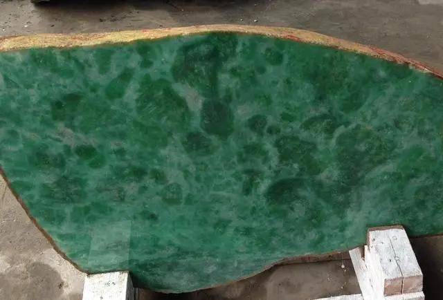 翡翠的“老种”、“中老种”和“嫩种”究竟如何区分  第12张