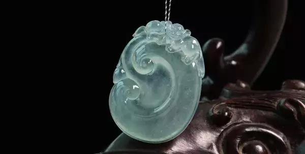 冰种翡翠收藏你不得不知这几点!
第1张