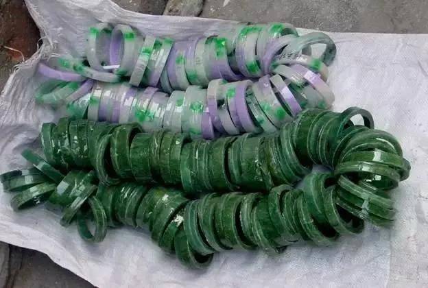 百万翡翠手镯引发婆媳大战!还会导致不孕不育? 第19张