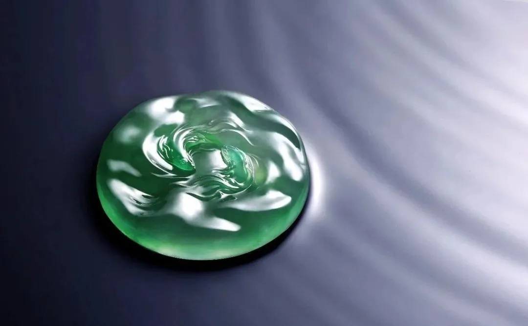 
                翡翠优劣应该如何看？
              第3张