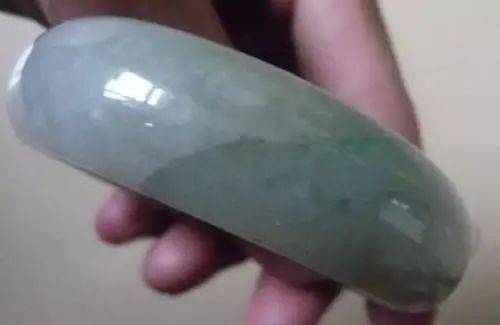 
                买翡翠吃亏，是眼不够尖
              第10张