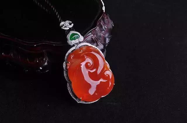 学会这些,随便买翡翠,绝对达到收藏级别!
第17张