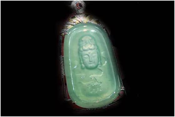 玉雕上的阴刻艺术,一种含蓄而内敛之美
第4张